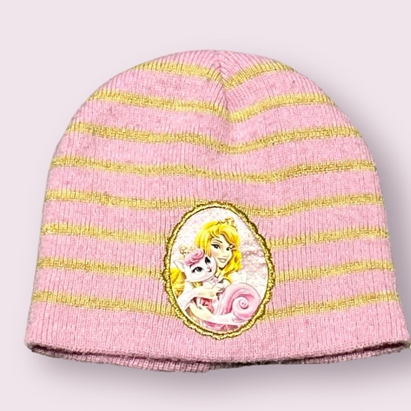 Disney princess winter hat - Picture 1 of 5